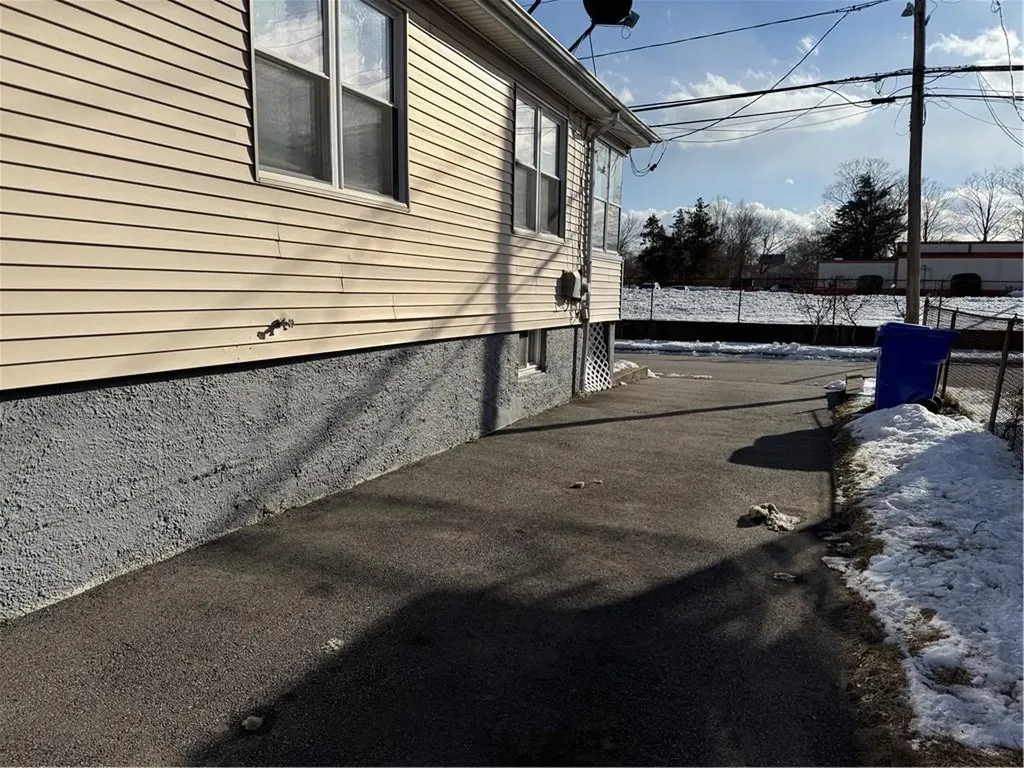 18 Dewey Avenue East Providence RI 02914