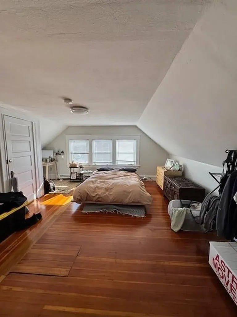 24 Mayflower Street Providence RI 02906