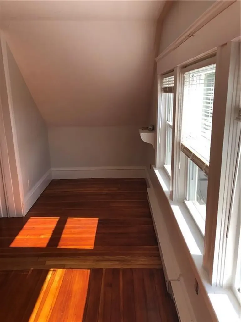 24 Mayflower Street Providence RI 02906