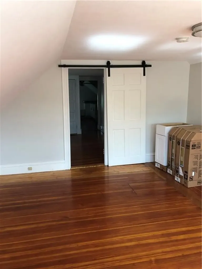 24 Mayflower Street Providence RI 02906