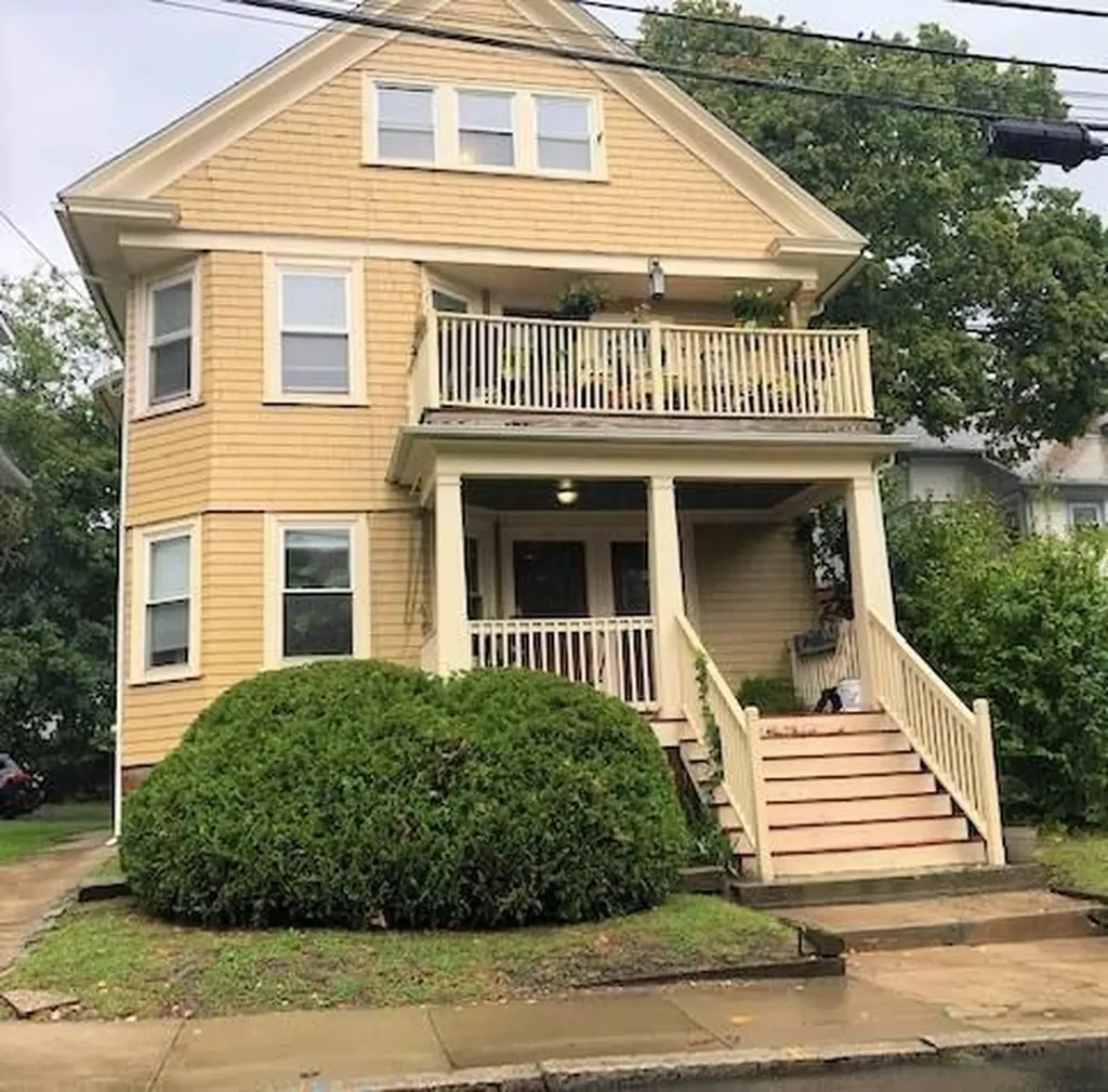 24 Mayflower Street Providence RI 02906