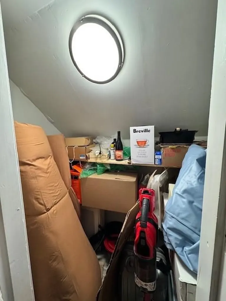 24 Mayflower Street Providence RI 02906