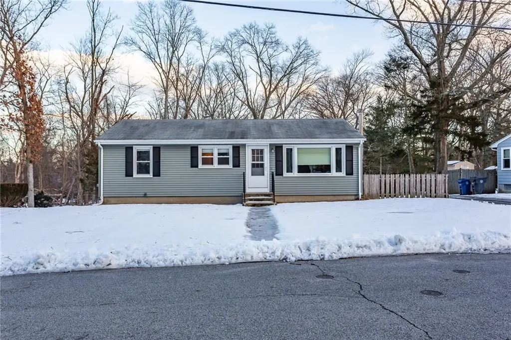44 Craig Road Warwick RI 02886
