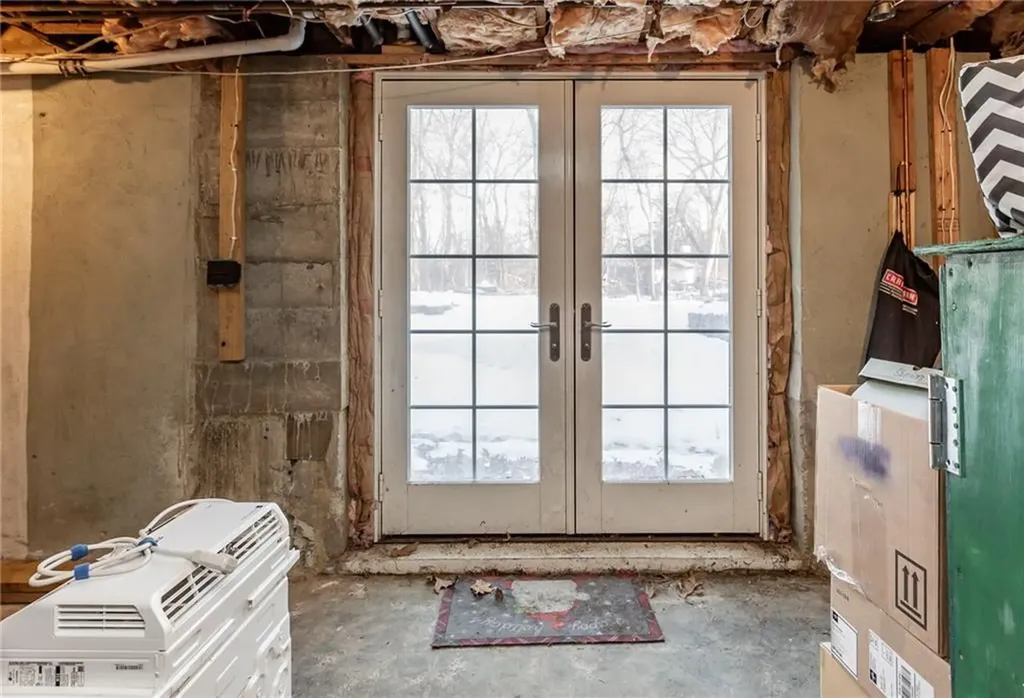 44 Craig Road Warwick RI 02886