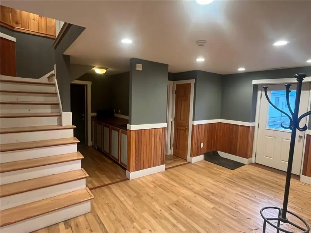 568 B Mooresfield Road South Kingstown RI 02879