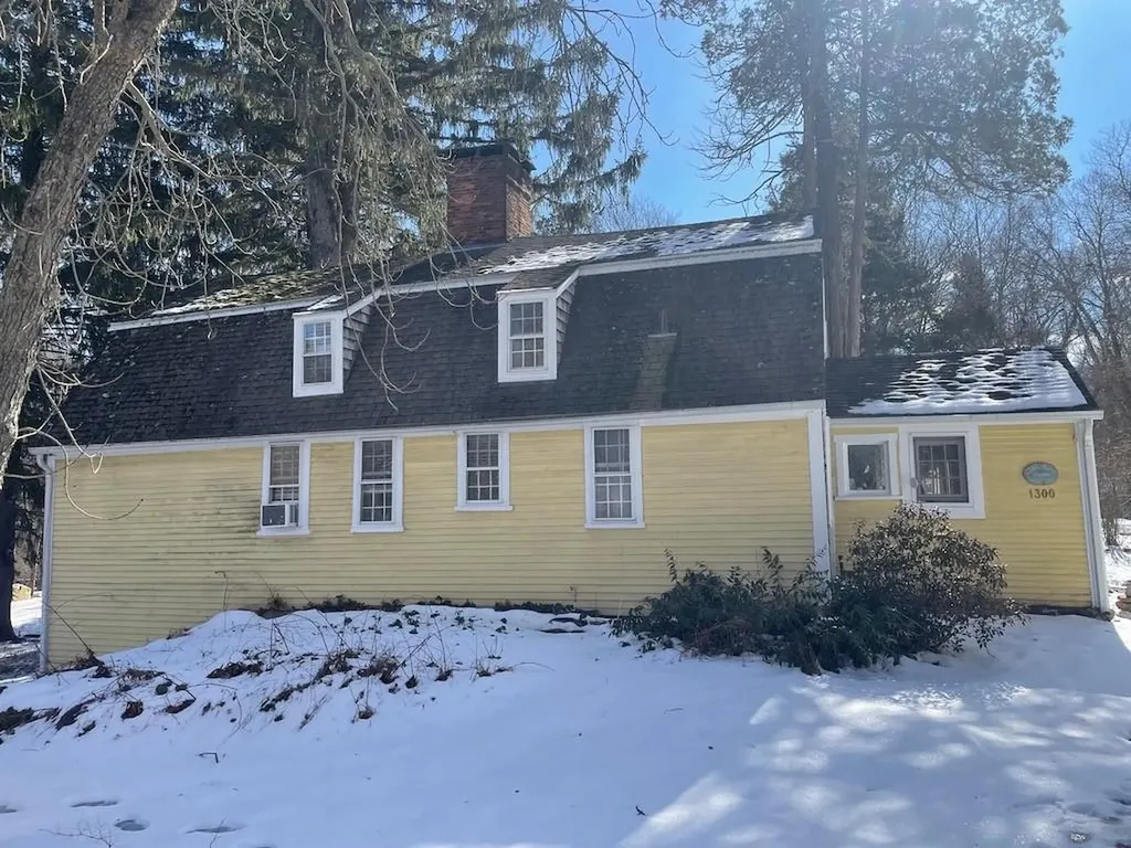 1300 Middle Road East Greenwich RI 02818
