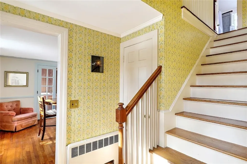 6 Governor Bradford Drive Barrington RI 02806