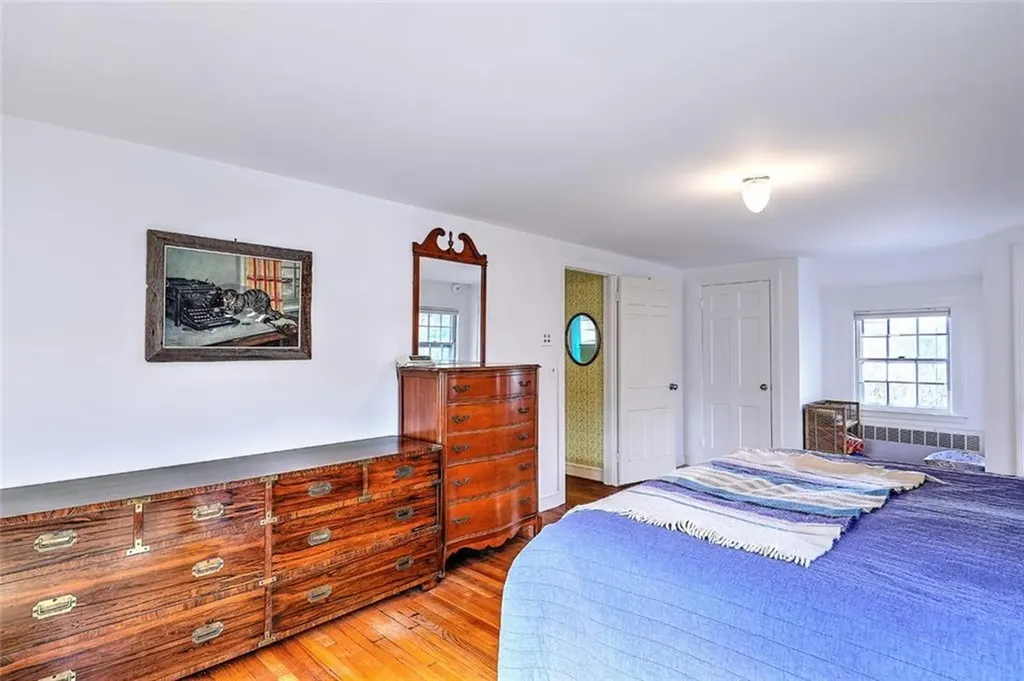 6 Governor Bradford Drive Barrington RI 02806