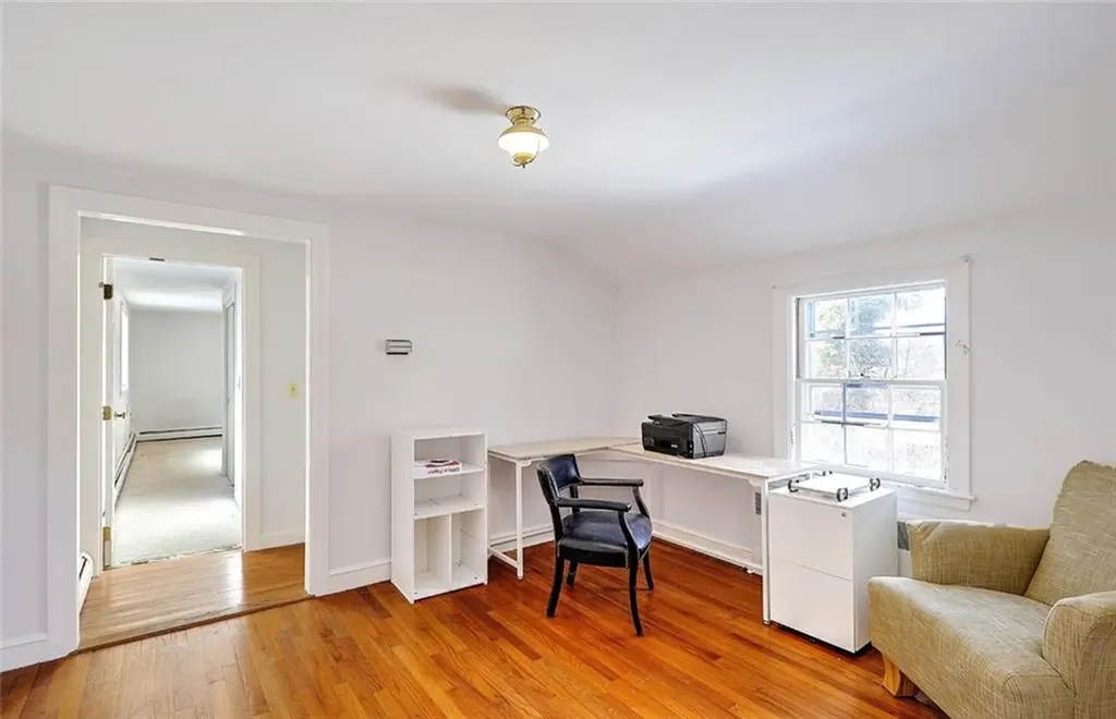 6 Governor Bradford Drive Barrington RI 02806