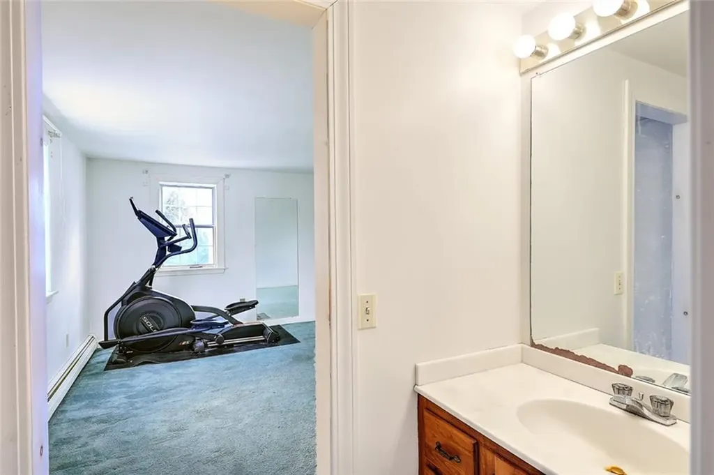 6 Governor Bradford Drive Barrington RI 02806
