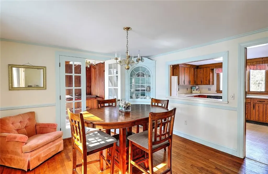 6 Governor Bradford Drive Barrington RI 02806
