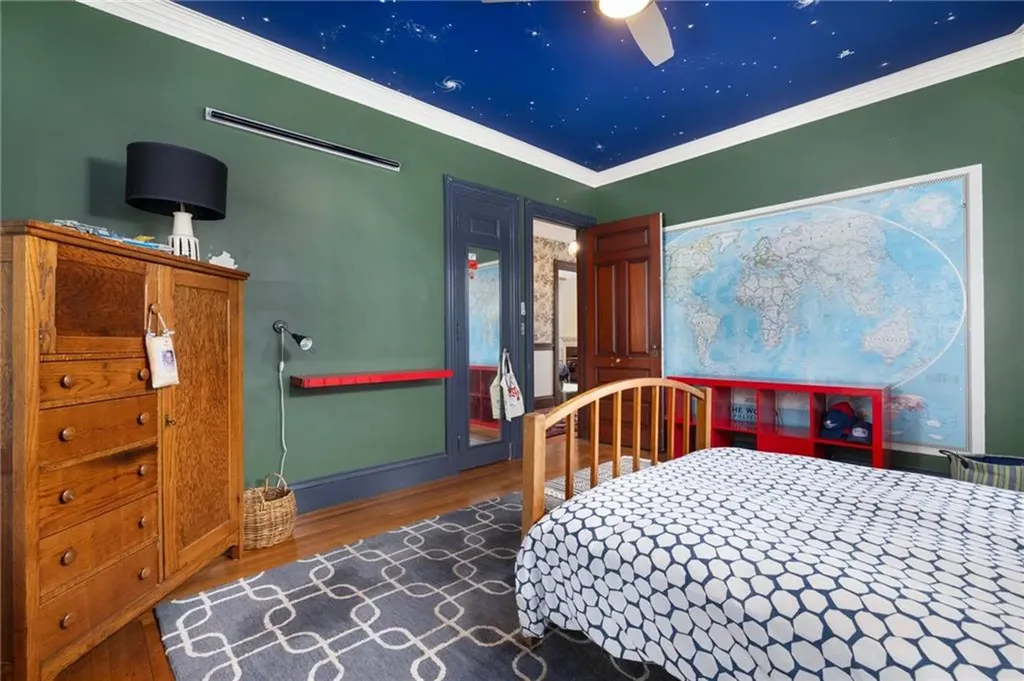 35 Larch Street Providence RI 02906