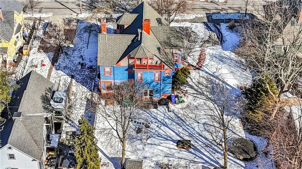 35 Larch Street Providence RI 02906