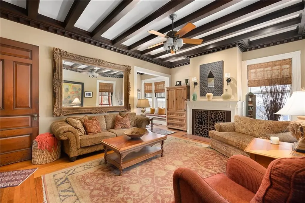 35 Larch Street Providence RI 02906