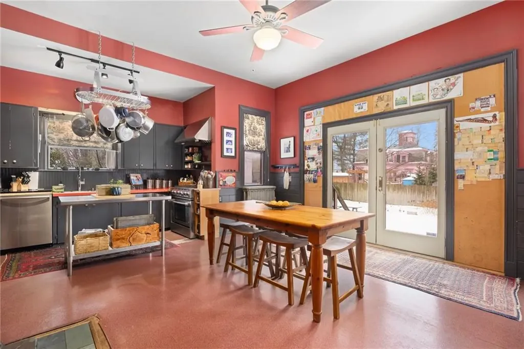 35 Larch Street Providence RI 02906