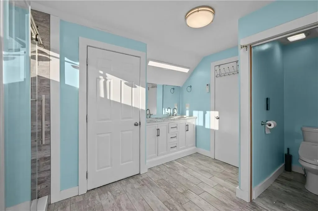 73 Dundas Avenue Warwick RI 02889