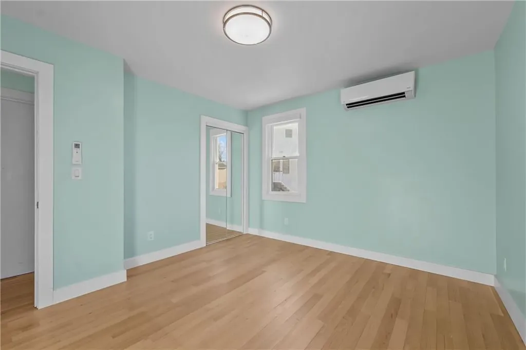 73 Dundas Avenue Warwick RI 02889