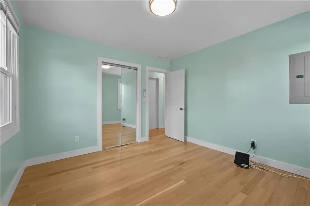 73 Dundas Avenue Warwick RI 02889