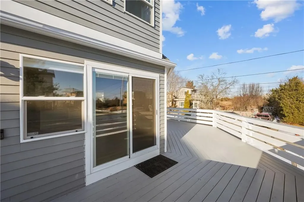 73 Dundas Avenue Warwick RI 02889