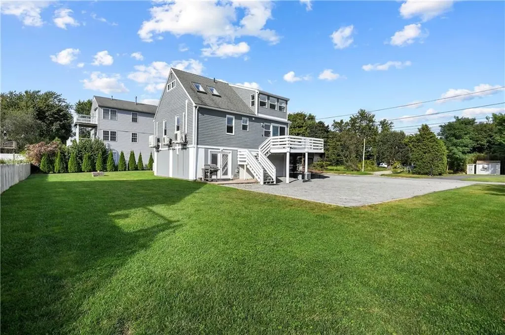 73 Dundas Avenue Warwick RI 02889