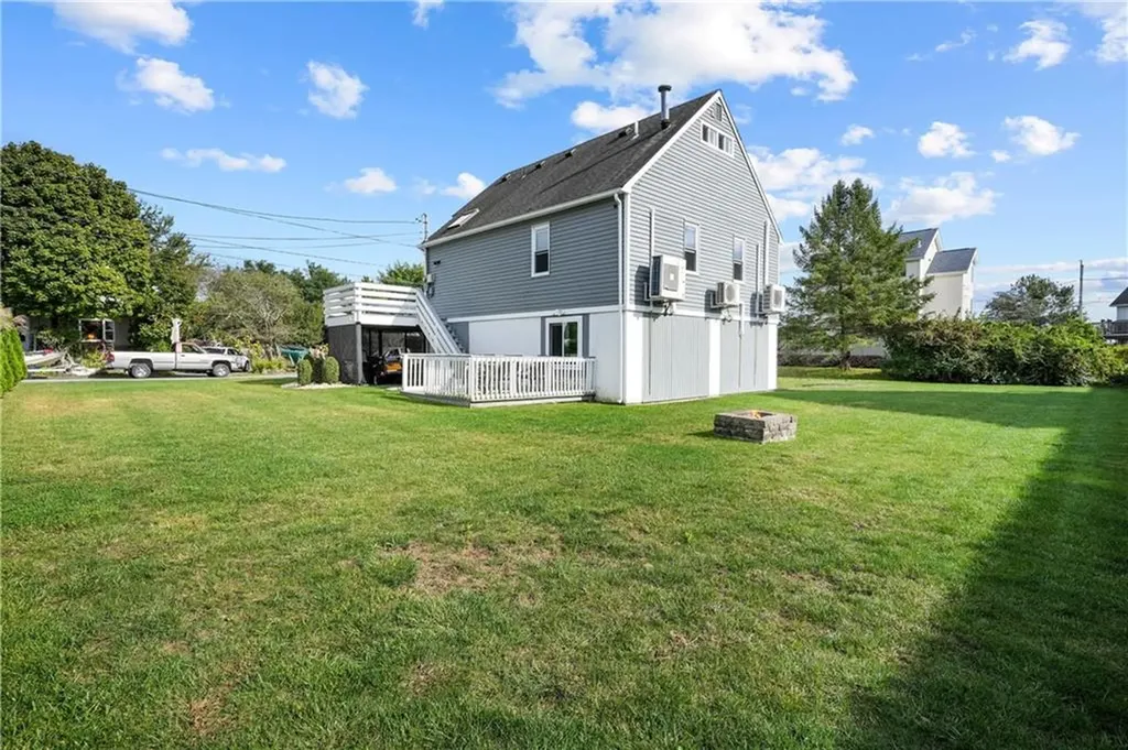 73 Dundas Avenue Warwick RI 02889