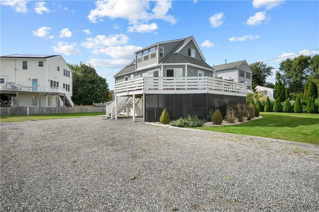 73 Dundas Avenue Warwick RI 02889