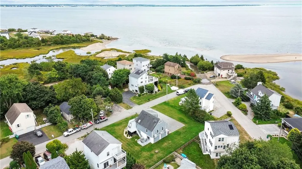 73 Dundas Avenue Warwick RI 02889