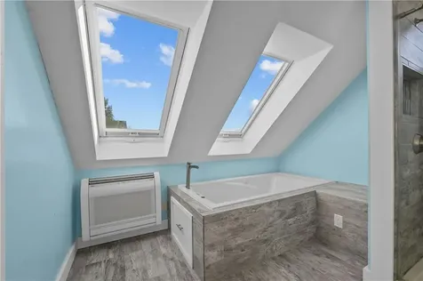 73 Dundas Avenue Warwick RI 02889