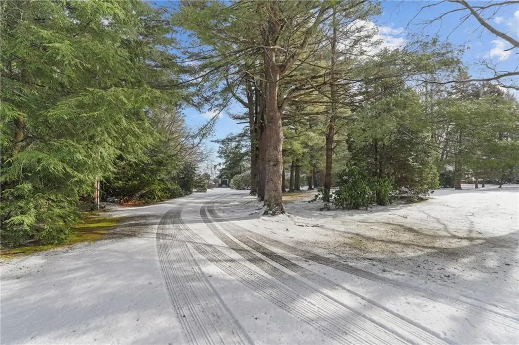 436 Love Lane Warwick RI 02818