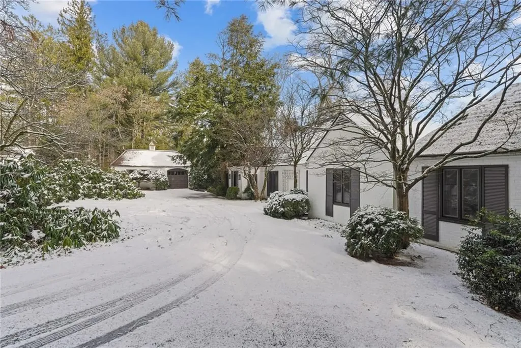 436 Love Lane Warwick RI 02818