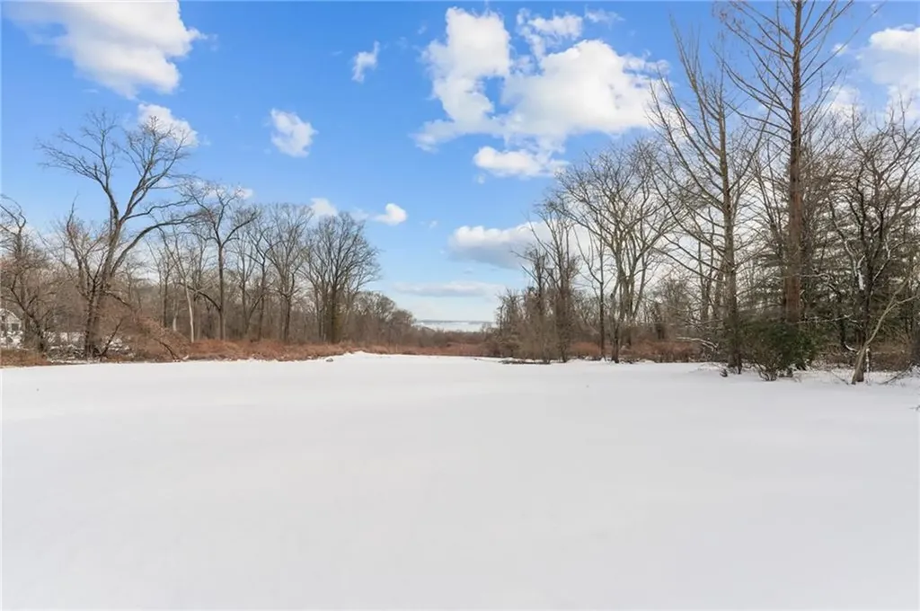 436 Love Lane Warwick RI 02818