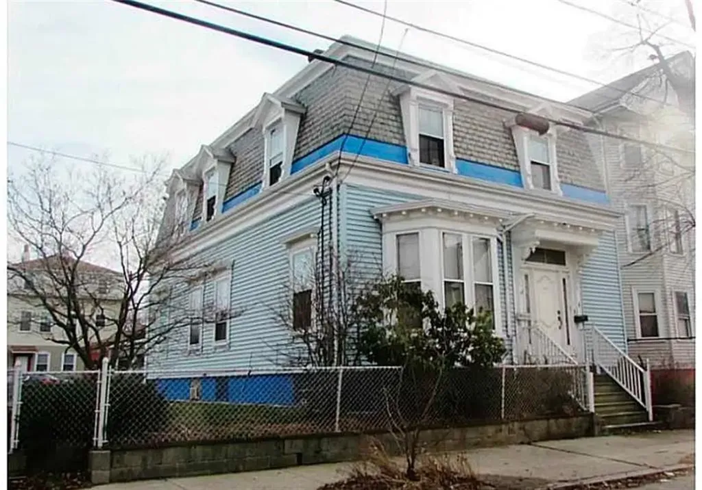 66 Corinth Street Providence RI 02907