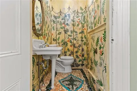 5 Howe Street Bristol RI 02809