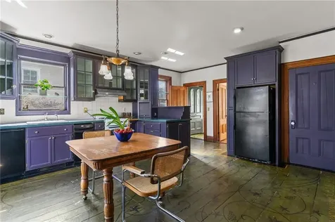 5 Howe Street Bristol RI 02809