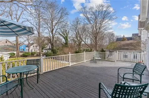 5 Howe Street Bristol RI 02809