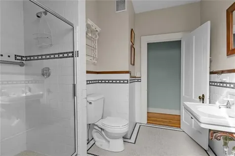 5 Howe Street Bristol RI 02809