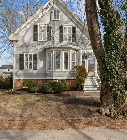 5 Howe Street Bristol RI 02809