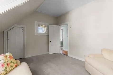 5 Howe Street Bristol RI 02809