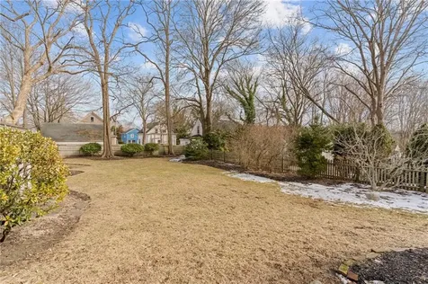 5 Howe Street Bristol RI 02809