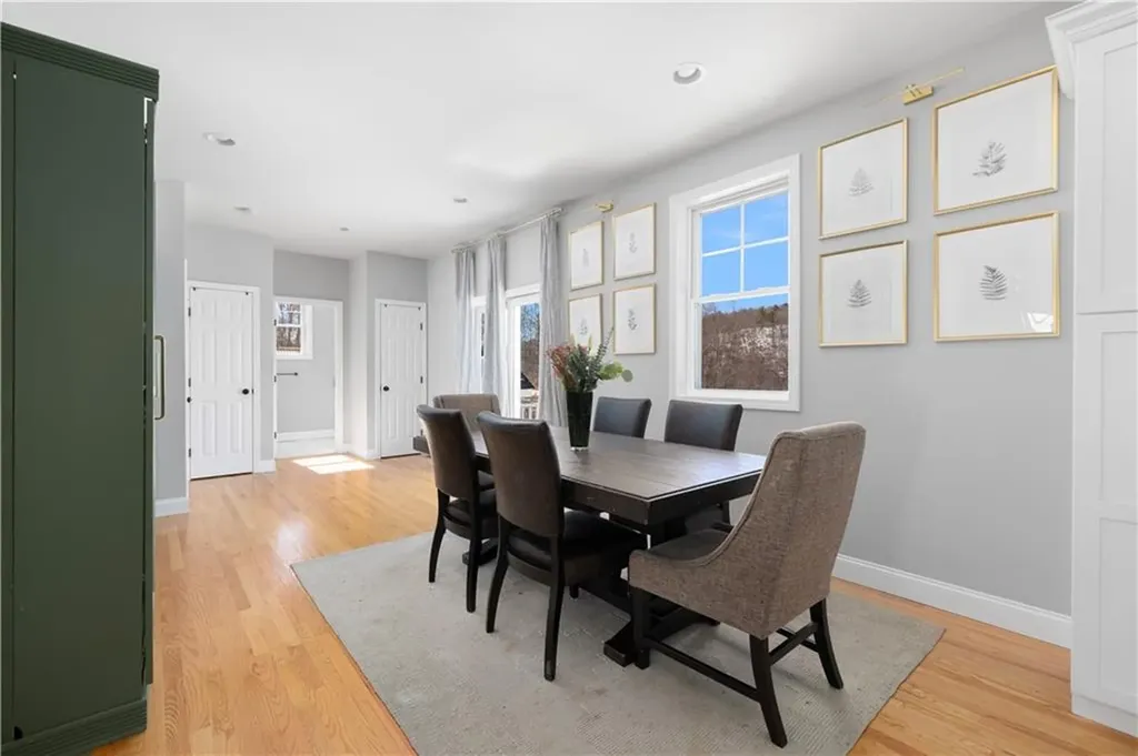 533 Louise Street Woonsocket RI 02895