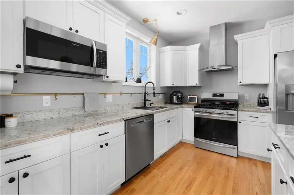 533 Louise Street Woonsocket RI 02895