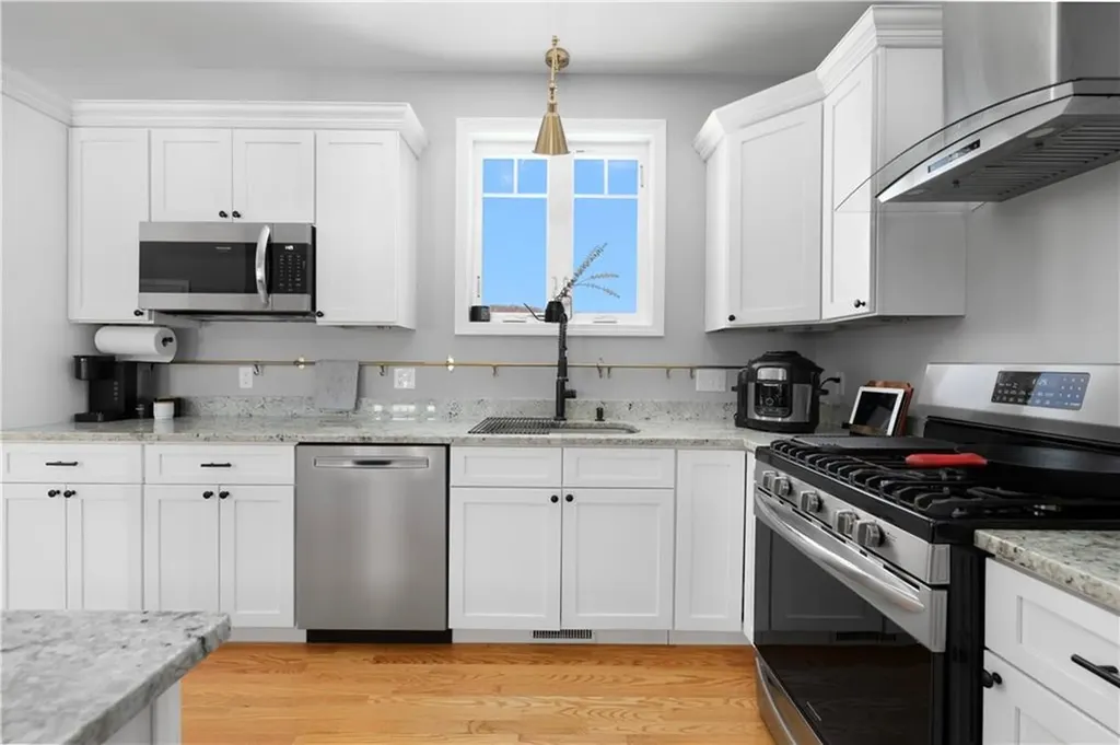 533 Louise Street Woonsocket RI 02895