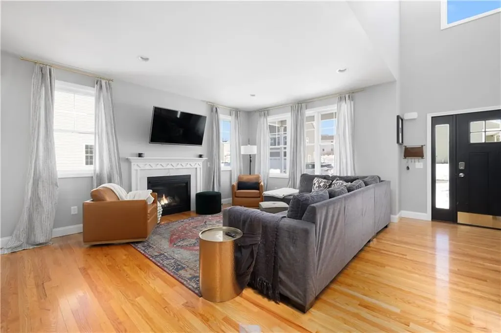 533 Louise Street Woonsocket RI 02895