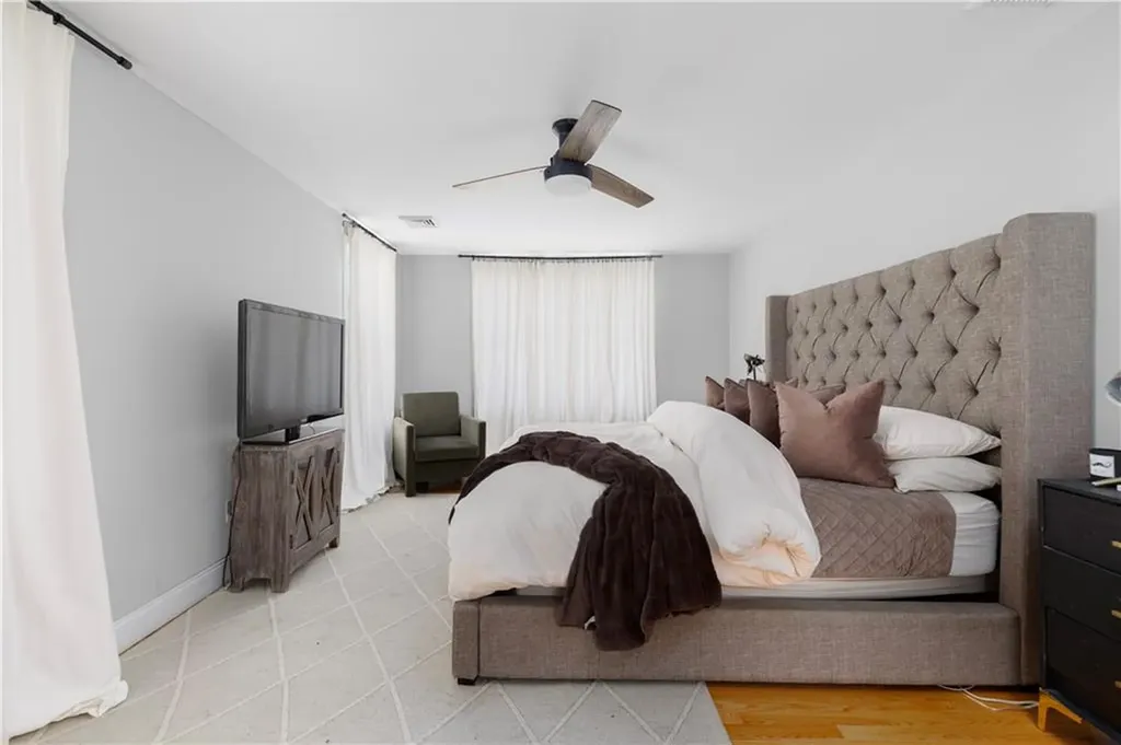 533 Louise Street Woonsocket RI 02895