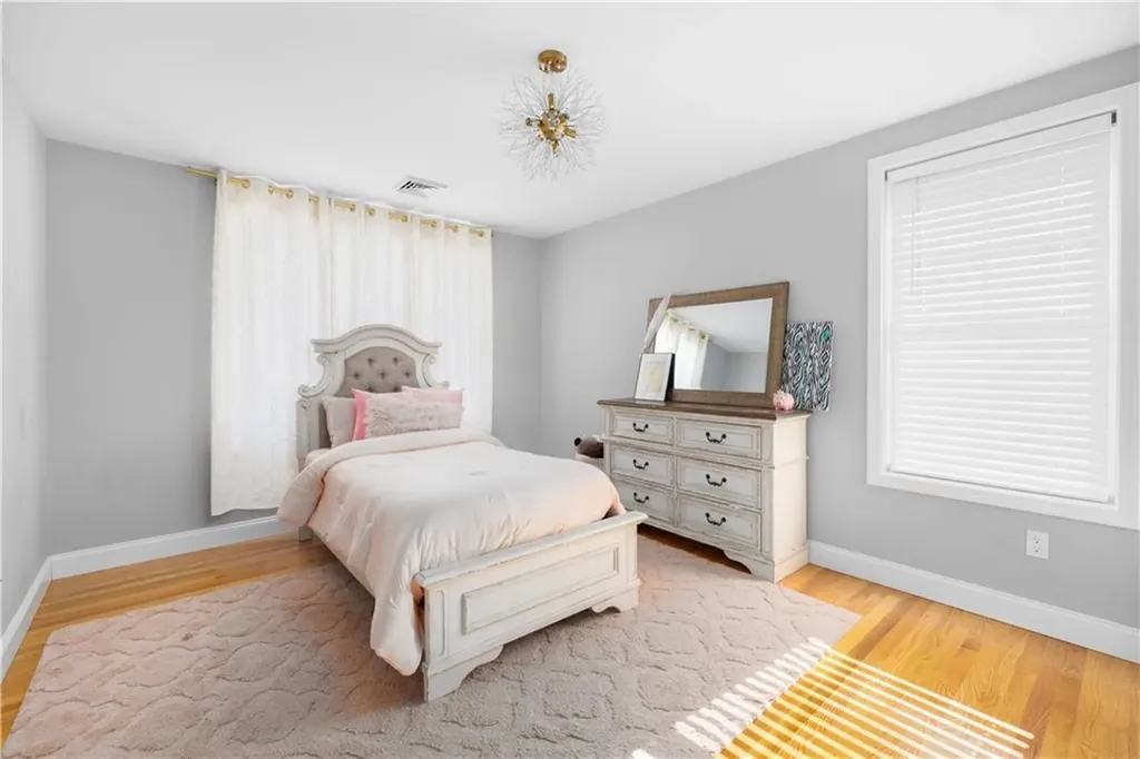 533 Louise Street Woonsocket RI 02895