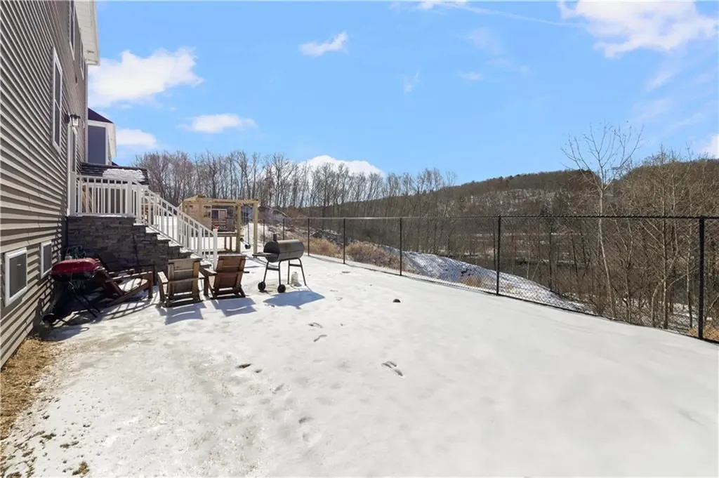 533 Louise Street Woonsocket RI 02895