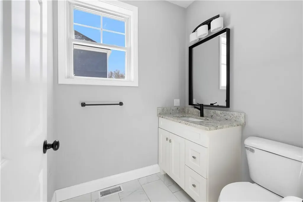 533 Louise Street Woonsocket RI 02895