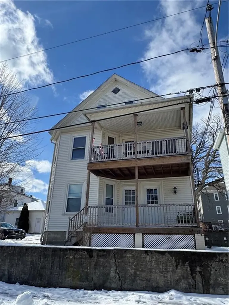 36 Progresso Avenue Woonsocket RI 02895