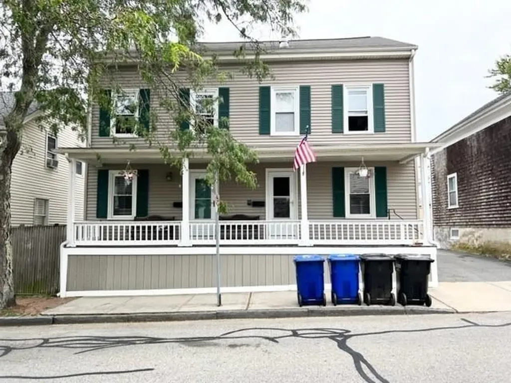 10 Hammond Street Newport RI 02840