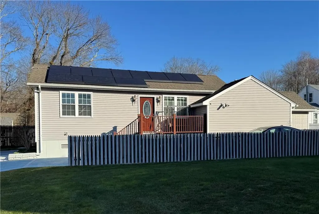 18 Warren Avenue Warwick RI 02889